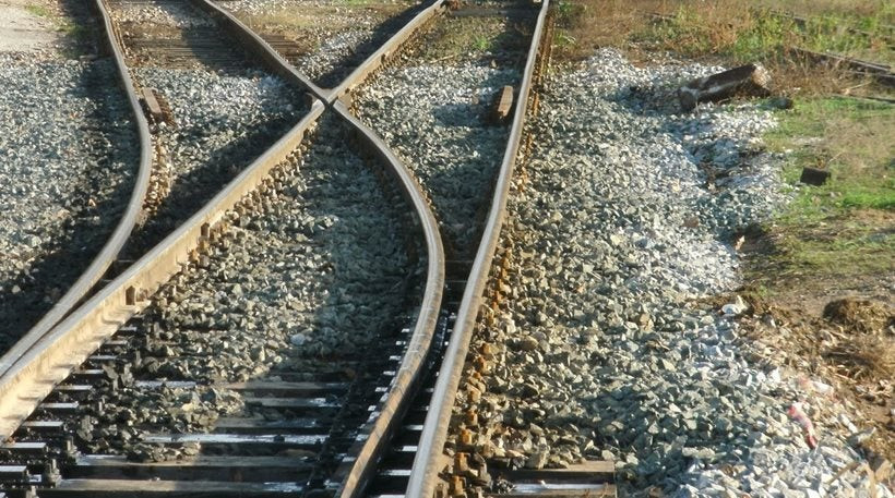 Βέροια: Σύγκρουση ΙΧ με τρένο – Σε σοβαρή κατάσταση ο οδηγός του αυτοκινήτου